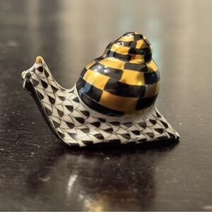 Herend Black Fishnet Baby Snail Figurine